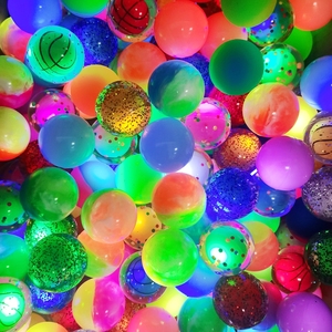 发光水晶球闪光弹力球七彩变色球六一玩具变色弹跳球创意儿童玩具