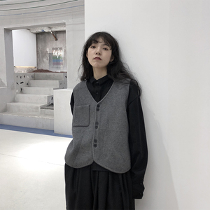 灰色复古毛呢针织马甲背心女春秋设计感小众宽松外穿叠穿外搭开衫