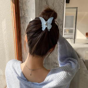 磨砂蝴蝶抓夹半透明果冻色后脑勺ins鲨鱼夹小众马尾夹发饰头饰女