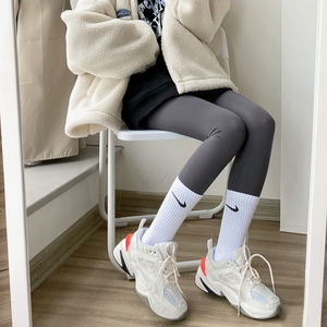 nike正品耐克袜子女中长筒秋冬配鲨鱼裤纯色棉袜加厚冬白色中筒袜