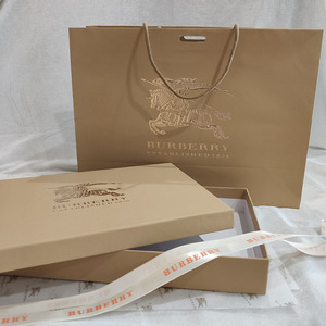 巴宝莉burberry新款纸袋香水衣服围巾盒包装手提袋礼品盒礼品袋子