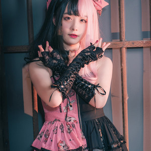 黑色性感蕾丝绑带手套lolita不良jk拍照道具情趣cos袖套遮疤袖子