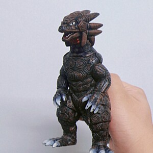 万代正版爱迪奥特曼怪兽17cm软胶ex再生怪兽莎尔曼多拉萨拉曼多拉