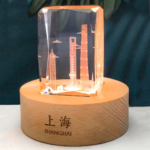 上海东方明珠创意礼物水晶内雕摆件纪念品中国特色礼物送老外高档