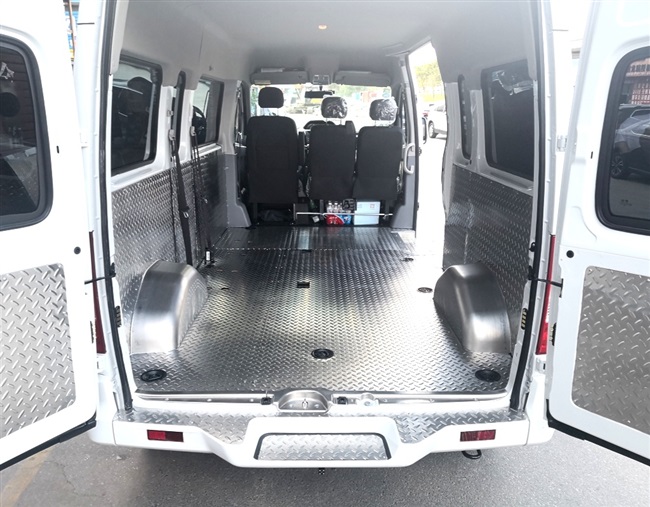 依维柯不锈钢地板