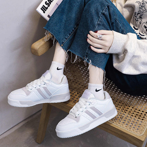 板鞋女韩版ulzzang原宿百搭学生chic港风街拍休闲运动鞋小白鞋子