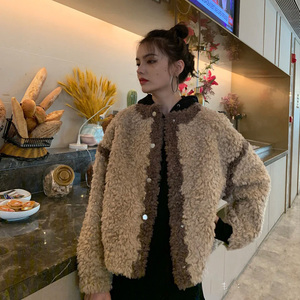 泰迪毛绒开衫外套女秋冬百搭2020年新款法式短款上衣羊羔皮毛一体