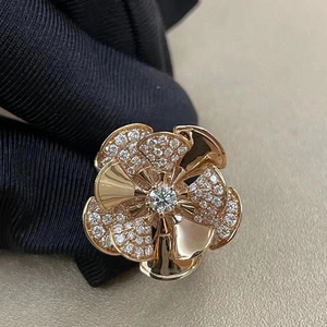 18k玫瑰金白金宝格丽扇贝戒指镶钻满钻经典款锁骨链项链手链手镯