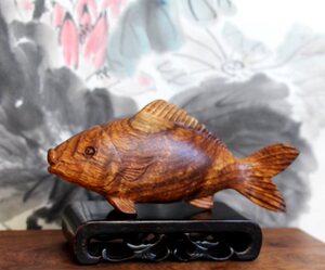 岁月阁收藏级水波纹满花海南黄花梨树根雕摆件年年有鱼质地坚实