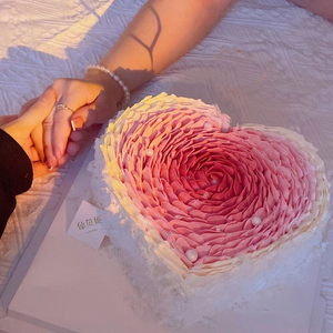 网红创意爱心渐变色花瓣女神心形水果生日蛋糕同城配送糕广州全国
