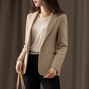 人字纹小西装外套