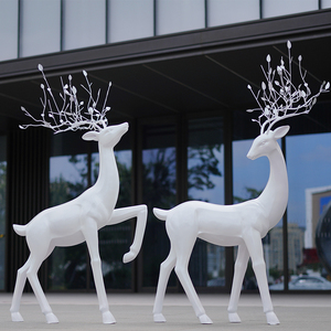 户外白鹿玻璃钢抽象仿铜梅花鹿动物模型草坪装饰景观雕塑大摆件