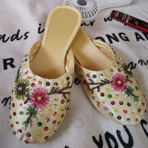 马来西亚小娘惹珠绣拖鞋新加坡马六甲中国民族风亮片缎面雪瑞姑姑