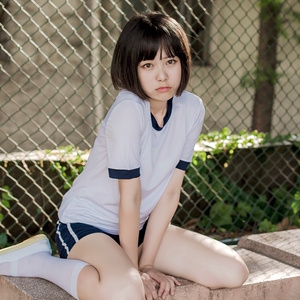 泳衣女学生平胸