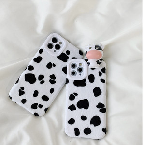 发光奶牛手机壳唱歌的可爱奶牛手机壳毛绒适用1112苹果声78软光.