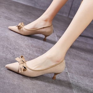 4cm小跟高跟鞋女2021年春季新款百搭小清新少女尖头细跟浅口单鞋