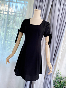 H家 韩版洋气设计蝴蝶结绑带袖子黑色女士连衣裙修身短袖显瘦裙子