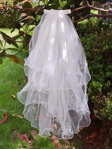 新款韩式可爱复古多层蓬蓬蝴蝶结钉珠头纱新娘结婚纱造型旅拍头纱