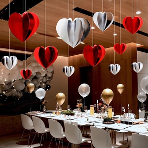 情人节挂饰店铺装饰氛围布置珠宝店场景爱心吊顶挂件创意橱窗用品