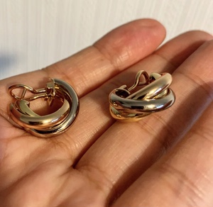 卡地亚耳钉钻石