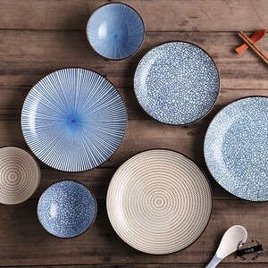 漂亮的餐具韩式