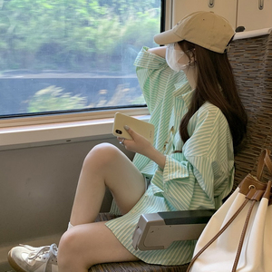 衬衫女下衣失踪