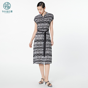 韦小宝2021夏季新款真丝短袖长裙气质收腰桑蚕丝印花连衣裙