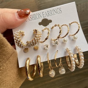 Pearl earrings women 镶嵌珍珠女士耳环 法式复古耳圈套装组合