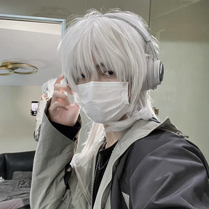 狼尾假发男短发个性帅气鲻鱼头短直发自然蓬松仿真纯白色全头套式