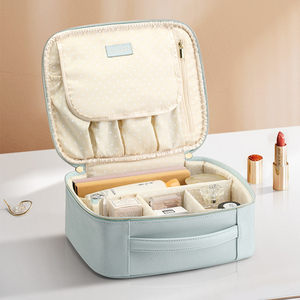 化妆包大容量小号便携多功能化妆品收纳盒网红旅行简约手提包