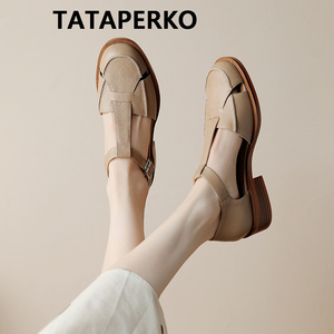 TATA PERKO联名包头凉鞋女款2024夏季英伦风复古T字型粗跟罗马鞋