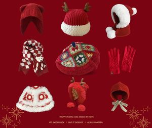 圣诞过年红色系围巾帽子手套三件套秋冬季喜庆保暖圣诞礼物男女潮