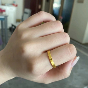 周六福周大福999黄金戒指足金情侣素圈对戒24k纯金爱心时钟尾戒正