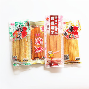 辣条绿色一条一条的海鲜米线辣条绿色辣片小时候零食酒鬼海苔辣