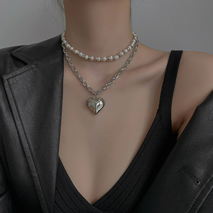 金属双层爱心珍珠项链女小众设计感嘻哈卫衣项链2024年新款锁骨链