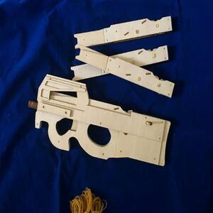 p90 木质连发皮筋枪 换弹夹木头玩具模型枪木制手工弹射