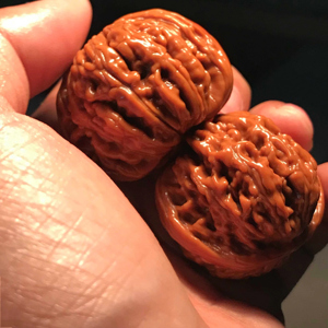 文玩核桃四座楼狮子头手把件机刷包浆官帽盘玩男士手玩麻核桃古玩