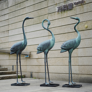 仿铜防青铜仙鹤雕塑售楼部庭院摆件园林景观水池中式室外装饰模型