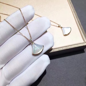bvlgari/宝格丽扇贝项链18k玫瑰金白贝母扇形大小号锁骨链女 耳钉