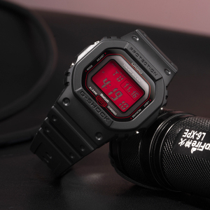 卡西欧血鹤屏小方块手表男光能电波蓝牙运动防水学生表gw-b5600ar