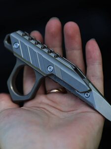 赤马潮物noc灵犀新款指虎钛合金多功能撬棍m390随身edc把玩工具