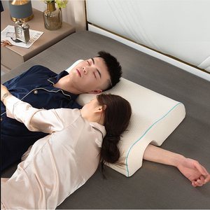 情侣枕头不压手双人侧睡防手麻夫妻男友床上搂着睡的臂枕睡觉神器