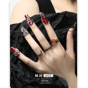 原创个性护甲套新中式国风小众设计护指套指甲扣穿戴火焰红指甲戒