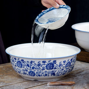 陶瓷青花和面盆家用老式和面瓦盆加厚厨房大号活面瓷晒酱盆大瓷盆