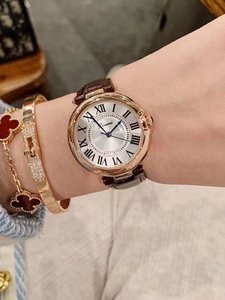 飞亚达2024年新款手表女士带高级感情侣时尚轻奢小众女款真皮手表