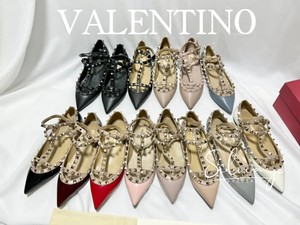 现货代购Valentino/华伦天奴 新款女鞋二环铆钉尖头单鞋平底鞋女