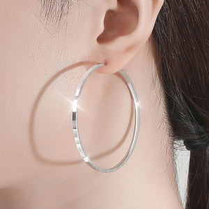 银耳环女纯银周大福大