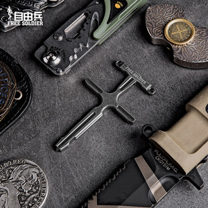 多功能战术防身便携edc破窗工具钛合金挂件男女十字架项链