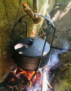 吊锅锅子铸铁老式煮饭煲铁鼎顶锅煲汤锅用具铁罐老铁带盖铁罐子.