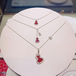 qeelin/麒麟项链 18k玫瑰金 镶钻 wulu 红玛瑙葫芦吊坠 锁骨链女